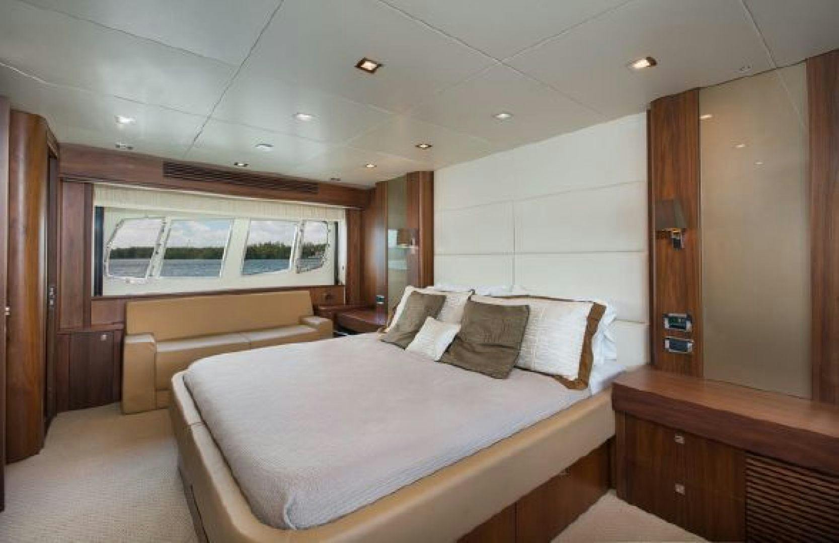 2011 Sunseeker 80' 80 Yacht Morningstar | Picture 4 of 25