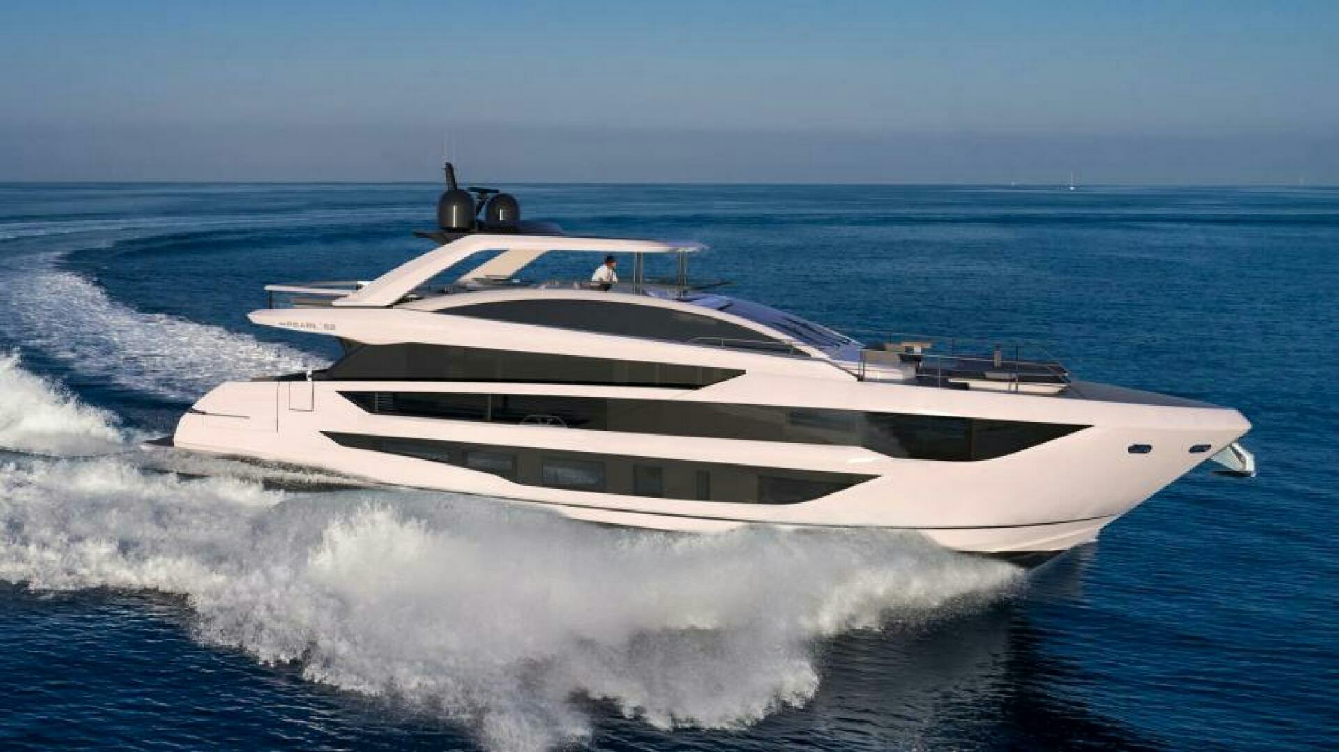 2025 Pearl 82' Motor Yacht 82 Pearl  | Picture 1 of 37